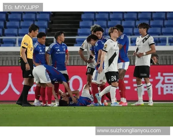 川绮前锋迎战鹿岛鹿角决战绿茵场展现足球魅力与激情