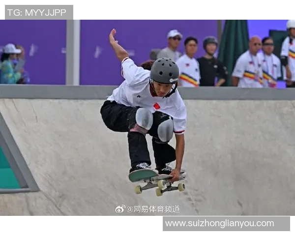 杭州滑板精英赛回顾：杭州滑板队速度表现令人瞩目